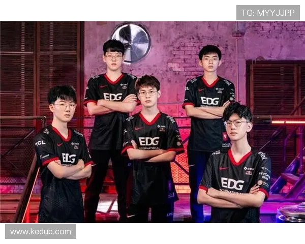 和平精英盛宴：深入解析EDG战队的强大实力与战术魅力